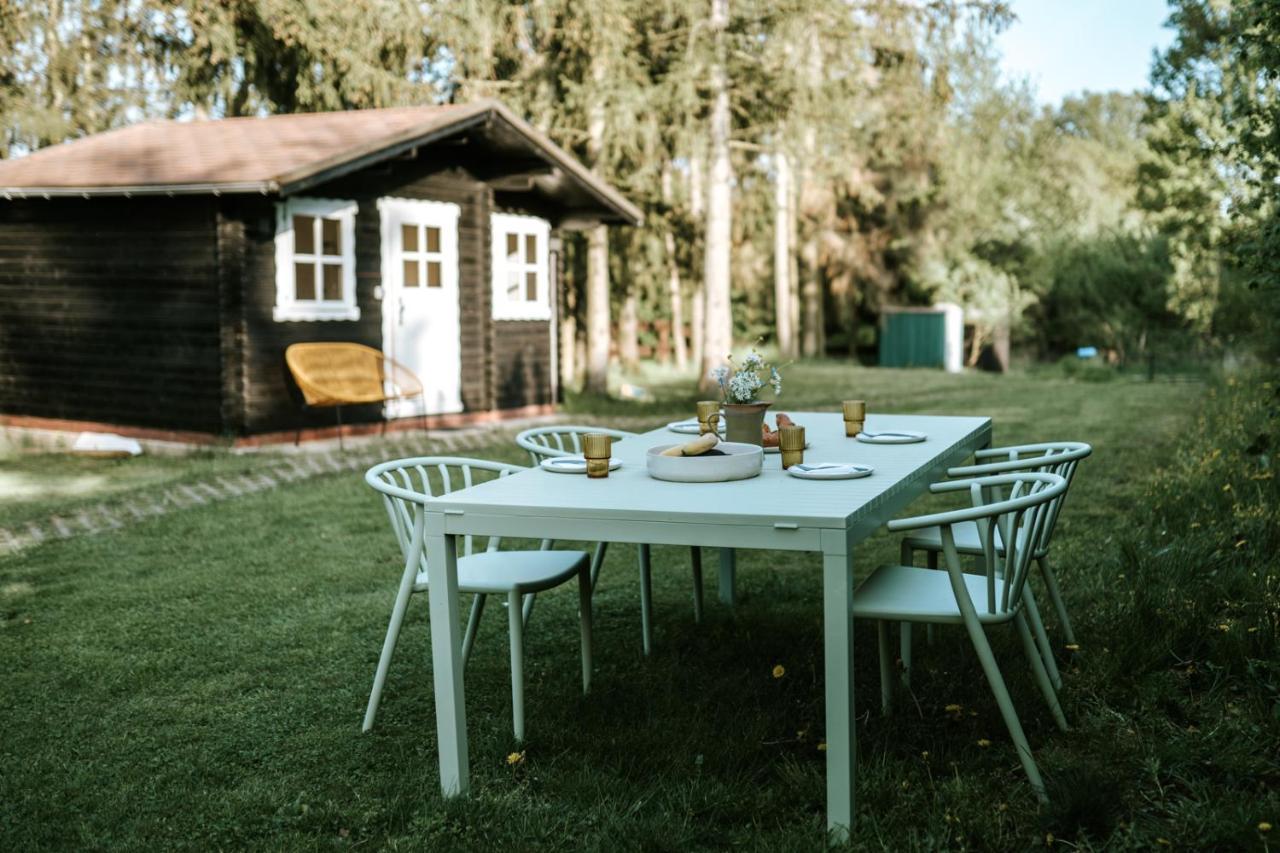 Wunderschoenes Chalet Mit Gaestehaus In Der Natur Mit Fass-Sauna Sangerhausen Buitenkant foto