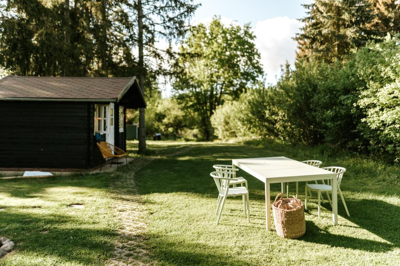 Wunderschoenes Chalet Mit Gaestehaus In Der Natur Mit Fass-Sauna Sangerhausen Buitenkant foto
